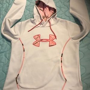 Underarmour sweatshirt